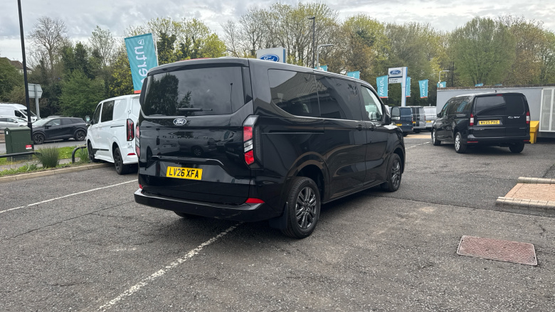 Ford Tourneo Custom 320 L1 Diesel Fwd 2.0 EcoBlue 136ps H1 Titanium 8 seater